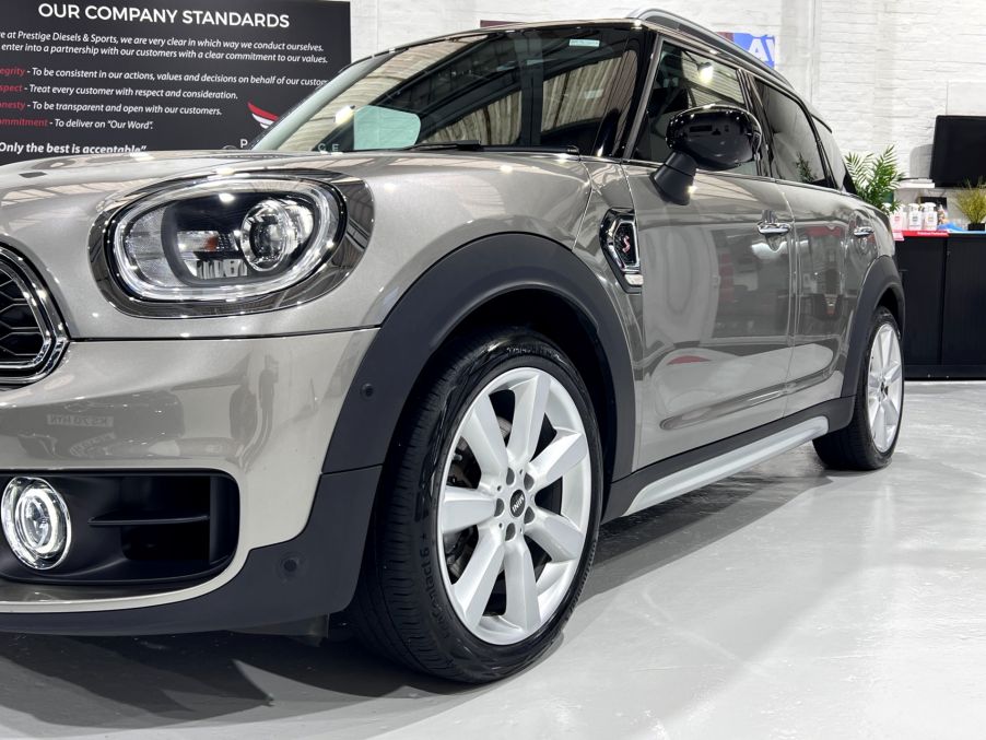 Used MINI COUNTRYMAN in Portsmouth, Hampshire for sale
